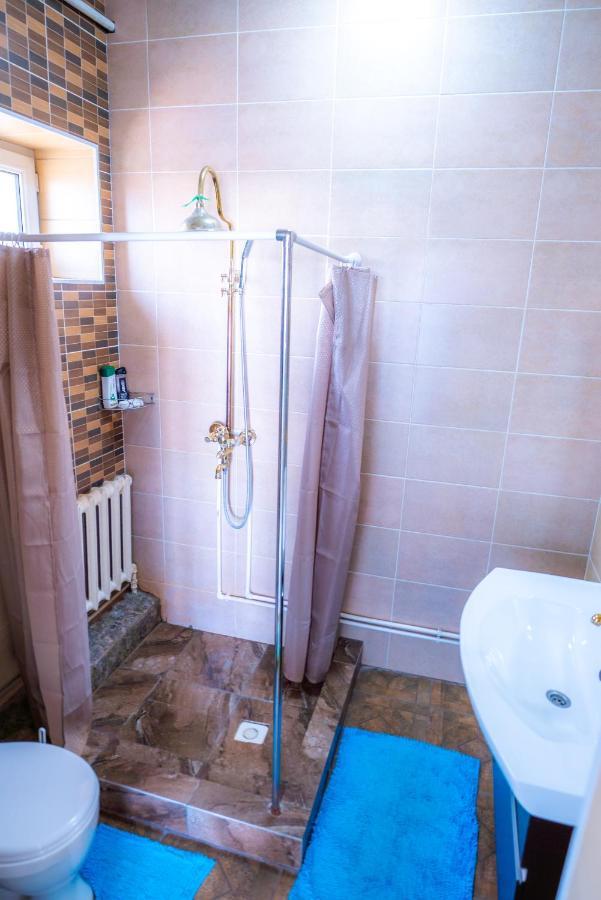 Guest House Etnodom Jalal-Abad Екстериор снимка