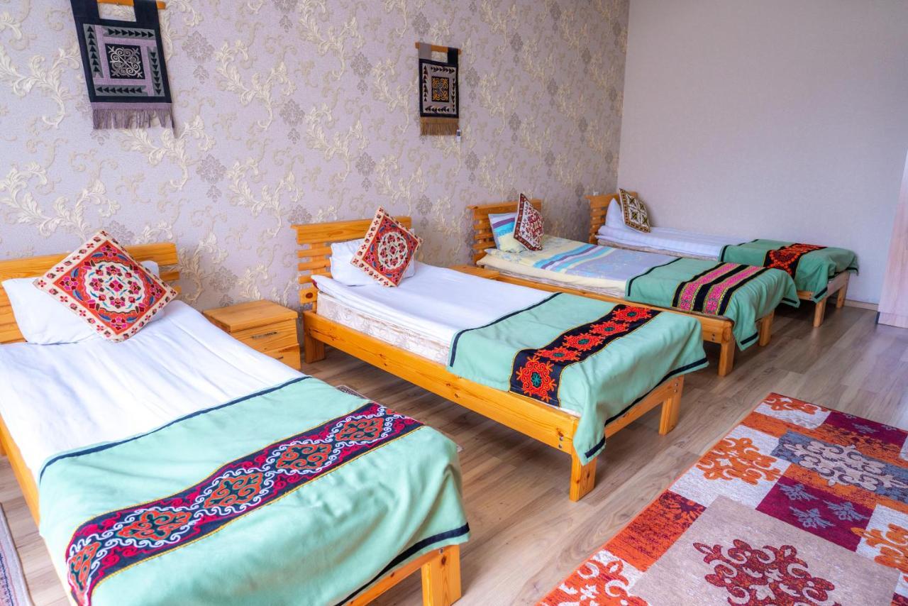 Guest House Etnodom Jalal-Abad Екстериор снимка