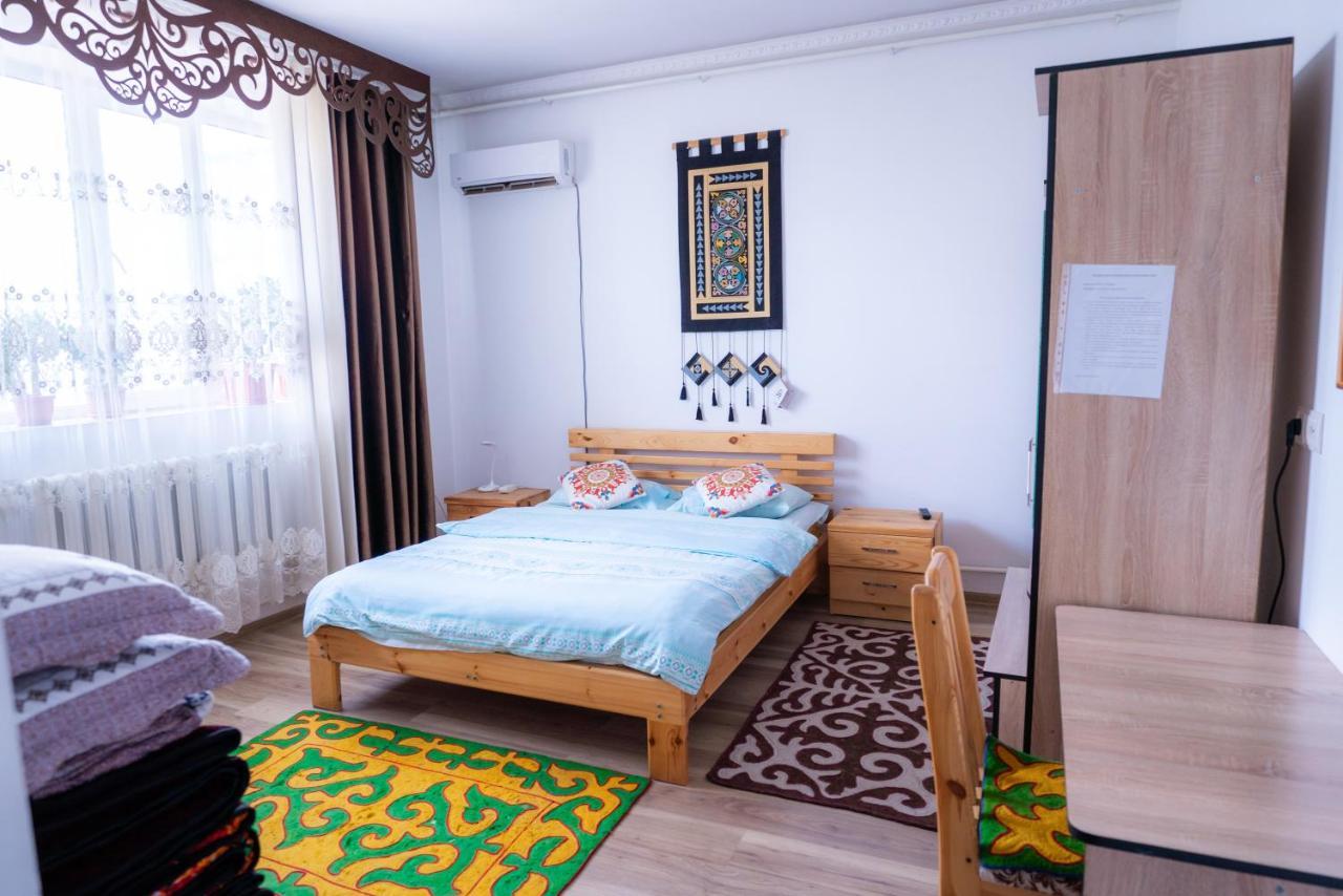 Guest House Etnodom Jalal-Abad Екстериор снимка