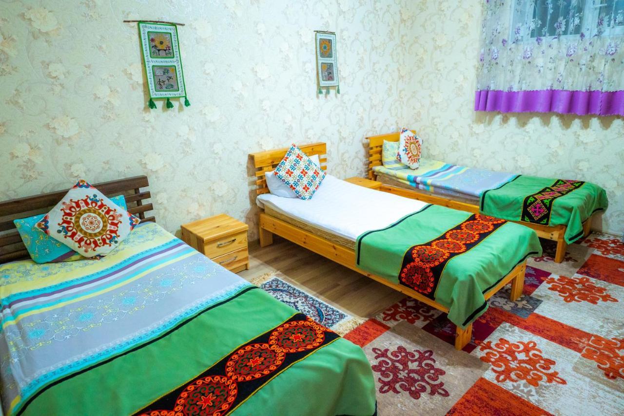 Guest House Etnodom Jalal-Abad Екстериор снимка
