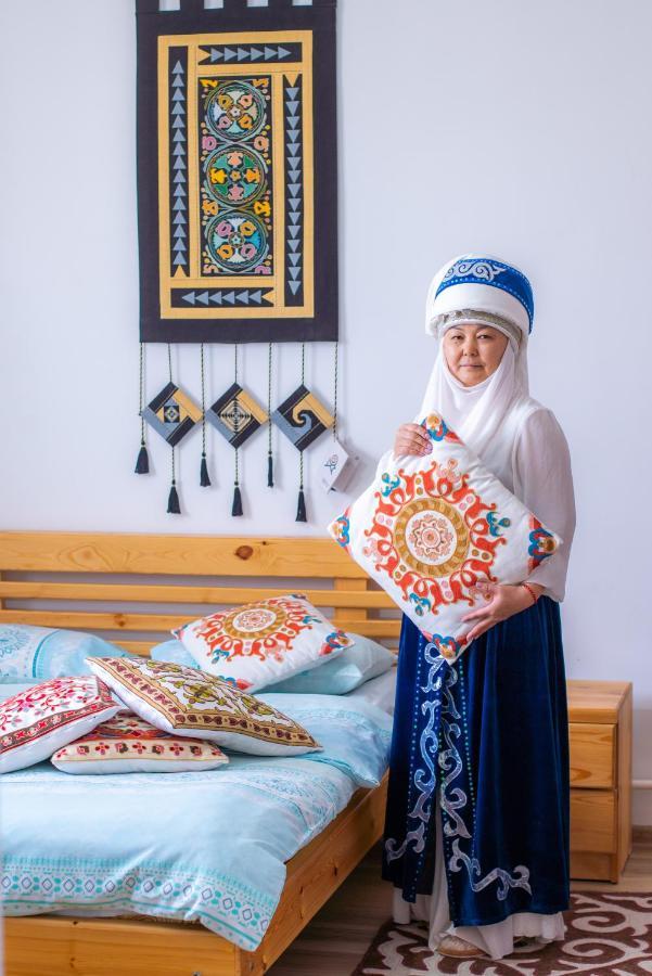 Guest House Etnodom Jalal-Abad Екстериор снимка